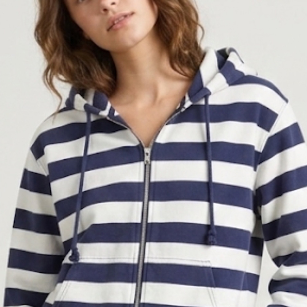 Brandy Melville Navy and White Striped Hoodie one size. EUC.  One size
